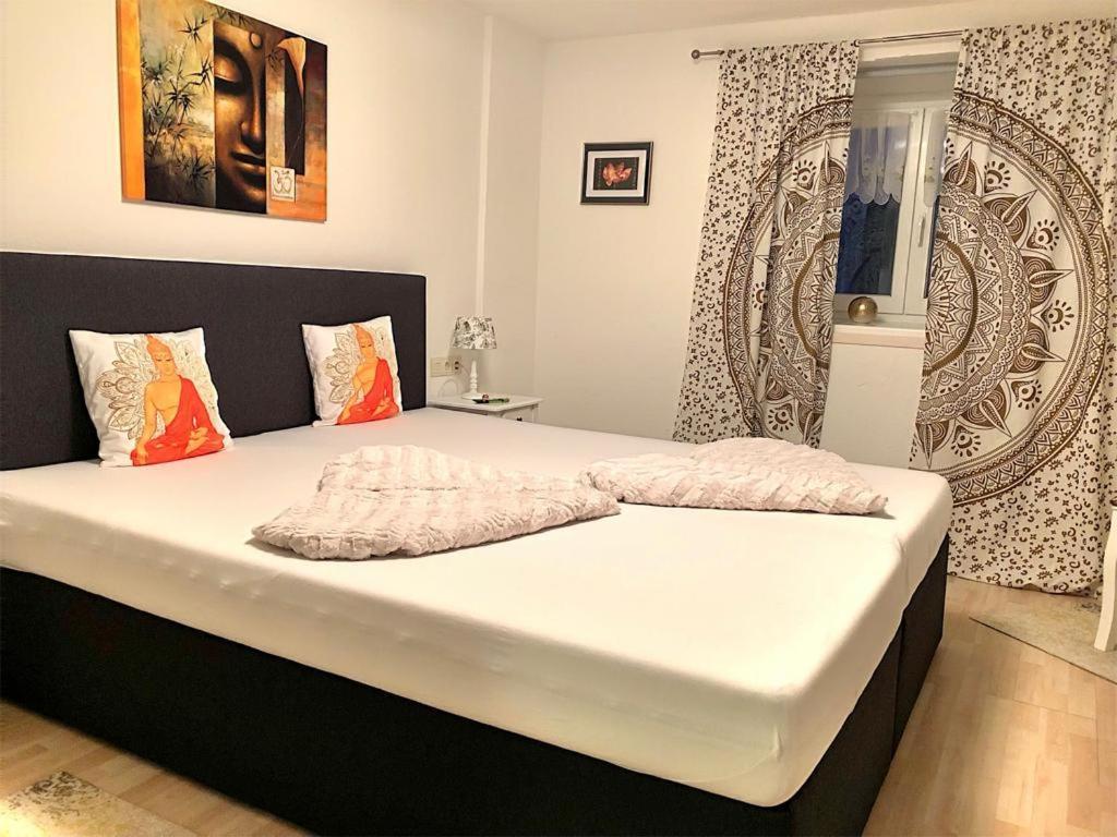 Ferienwohnung Tiroler Auszeit & Whirlpool Hofen Ngoại thất bức ảnh